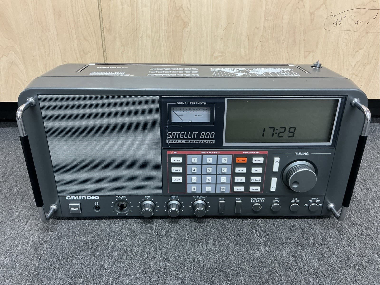 GRUNDIG SATELLIT 800 MILLENNIUM SHORTWAVE DX AM/FM VHF AIRCRAFT / SW RADIO