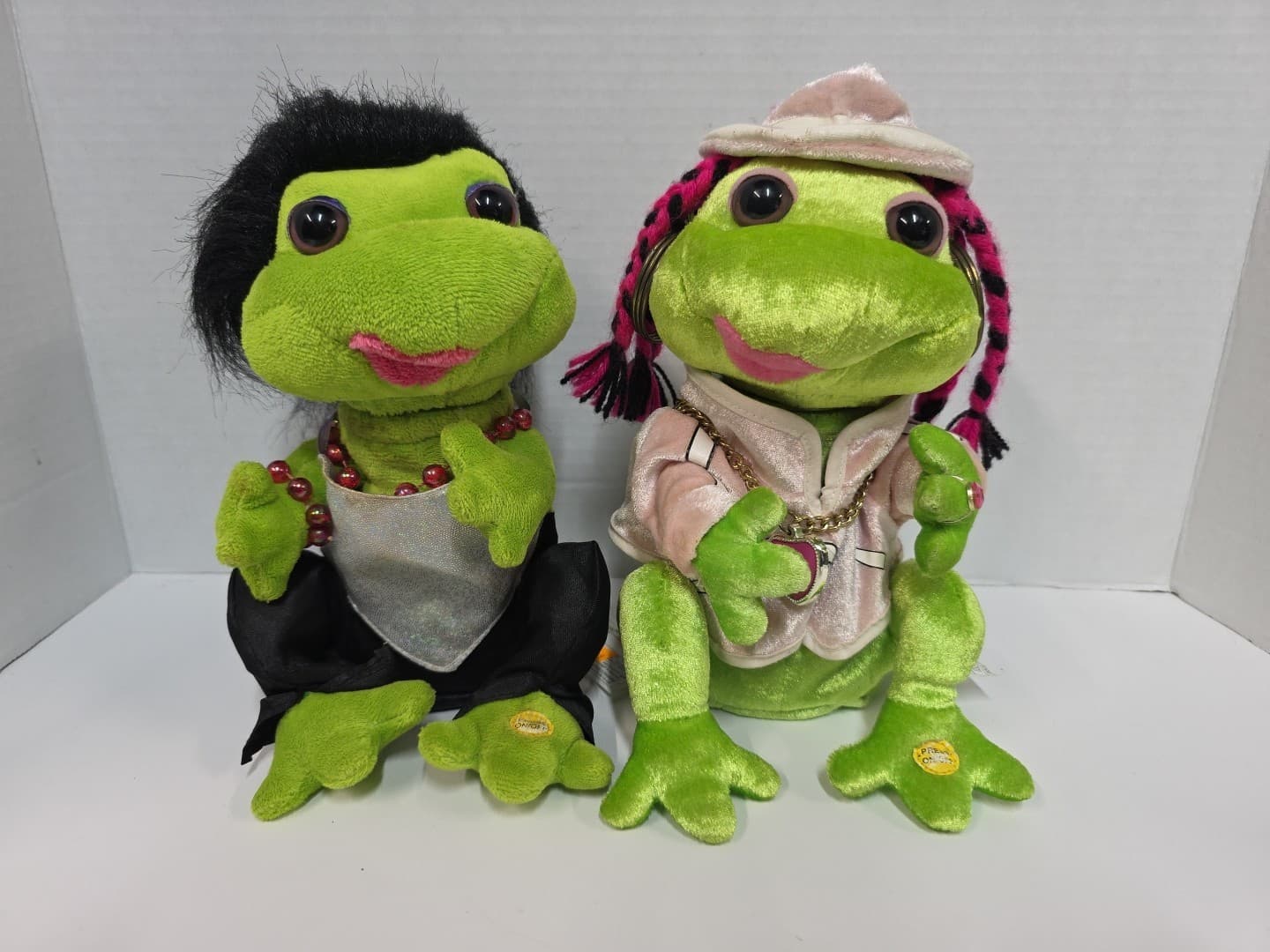 Gemmy Frogz Rap It Ribbit Hip Hop Frogz Lot Of 2 For Parts