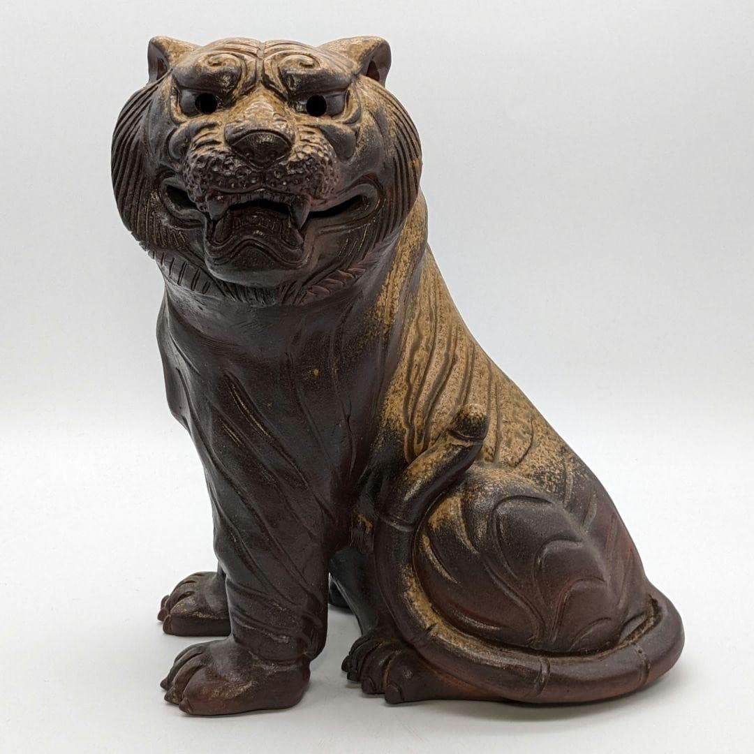 Hidehide Yoshinobu Bizen Ware Tiger Figurine Ceramic Ornament Lucky Charm Japan