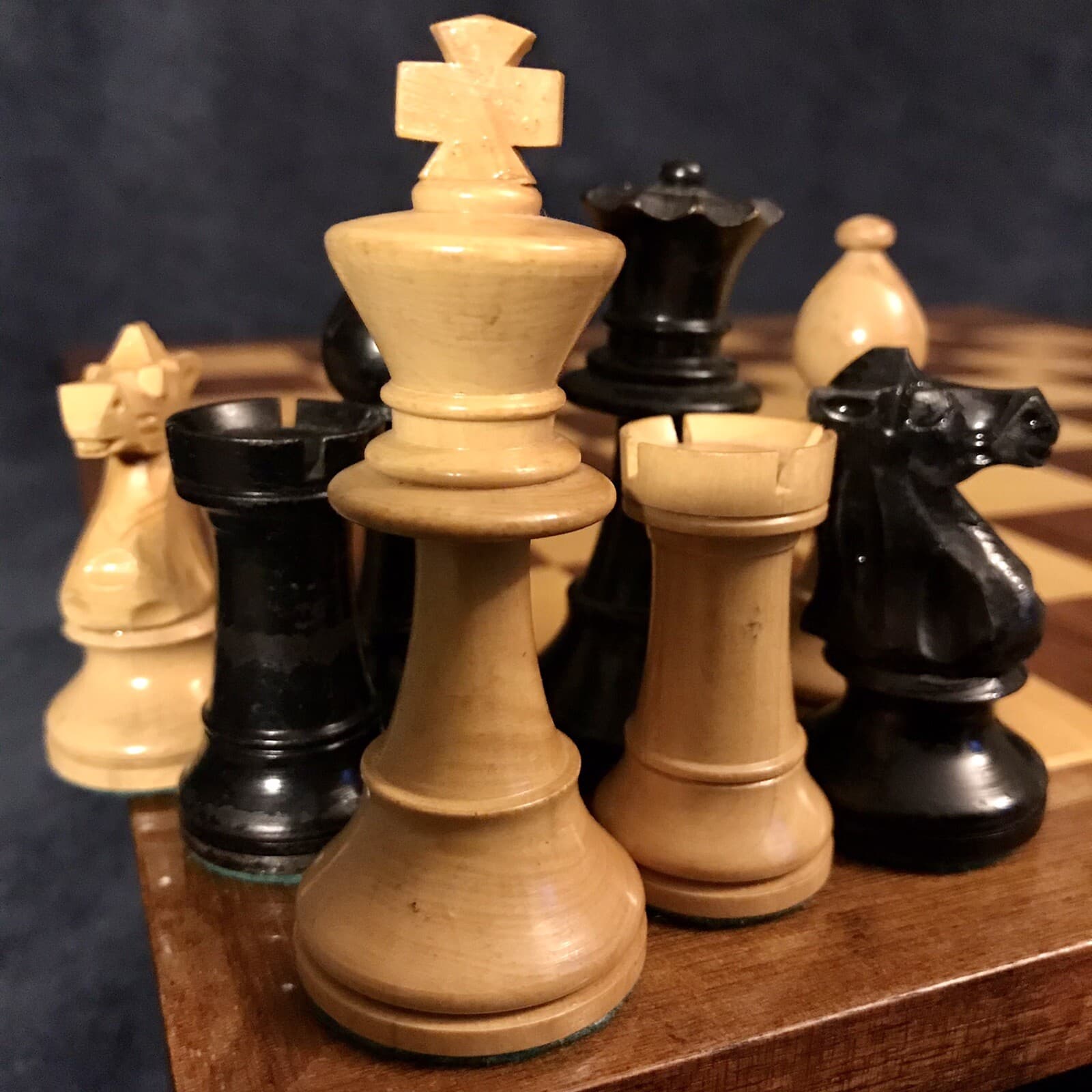Vintage French Tan & Black Boxwood Chess Set 3.65”K + Case
