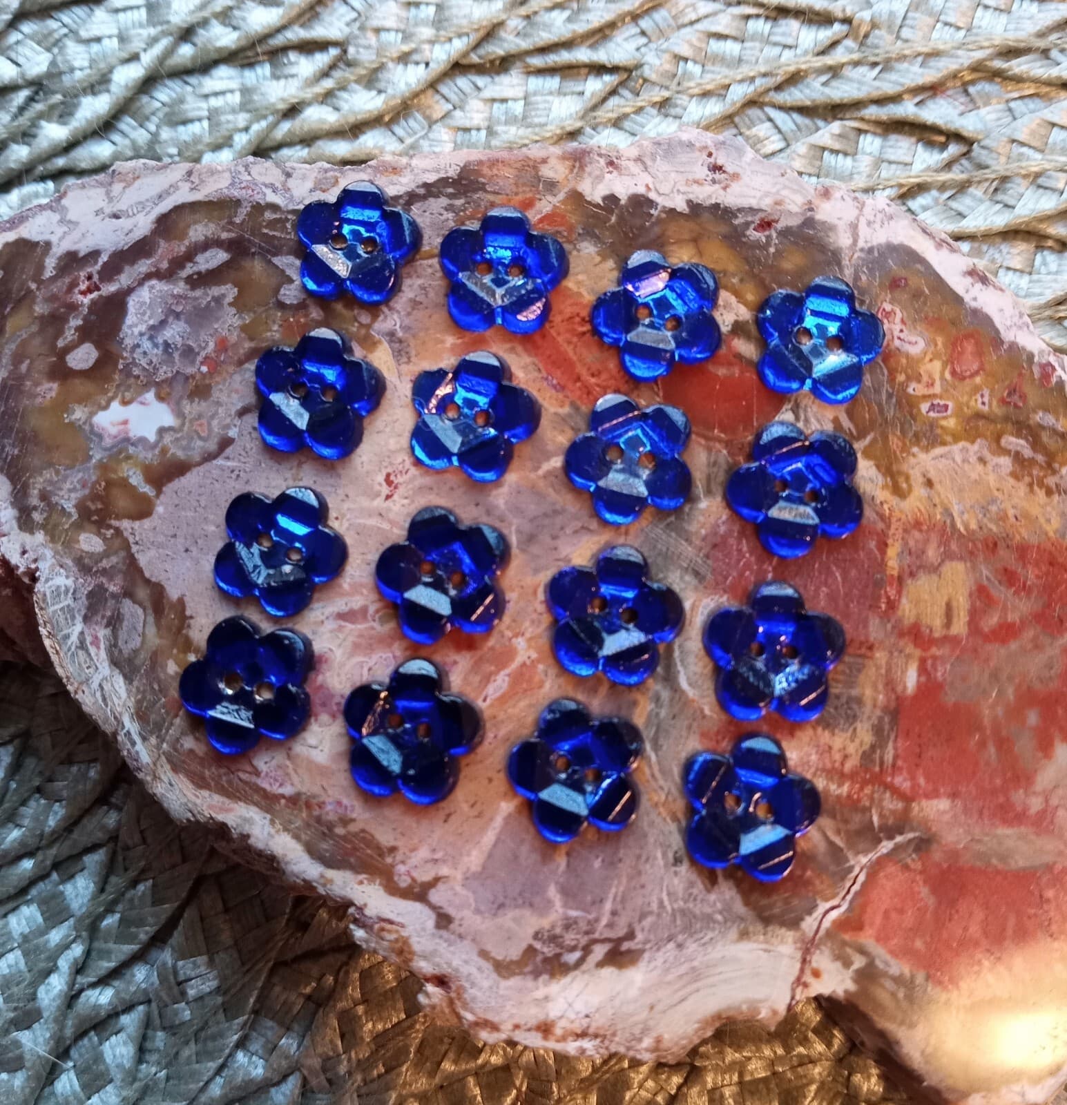 16 GORGEOUS Vintage 1930s Czech Vauxhall Cobalt Blue Mirror Glass Flower Buttons