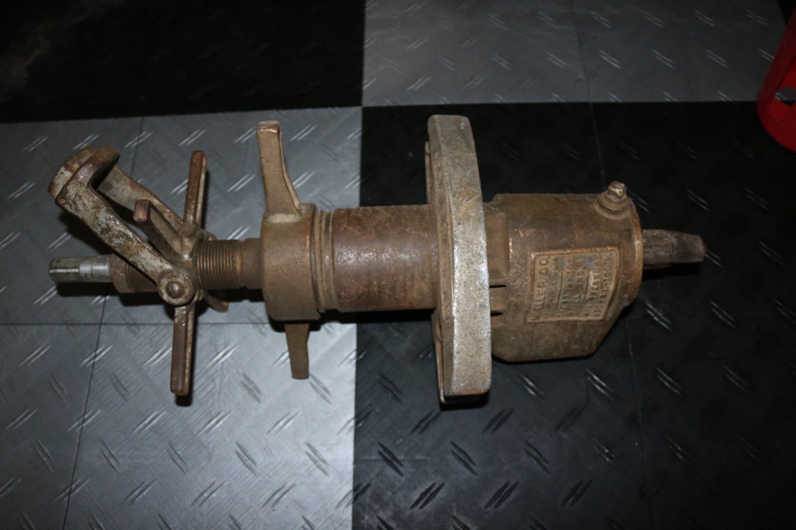 Mueller B-101 model no. 1 tap tapping tool gas lines water pipe drilling machine