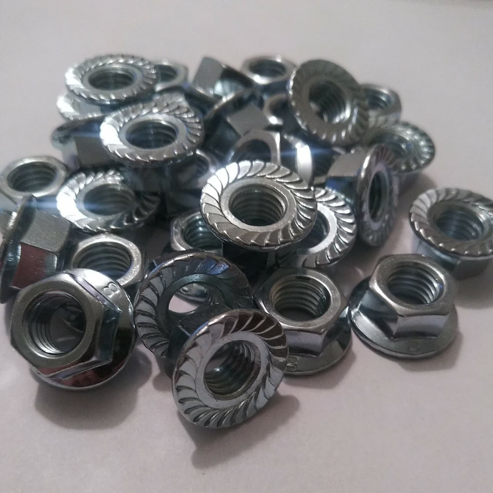 M10-1.50 / 10mm Metric Hex Flange Nuts Serrated Zinc-Made In Usa(25 pcs)