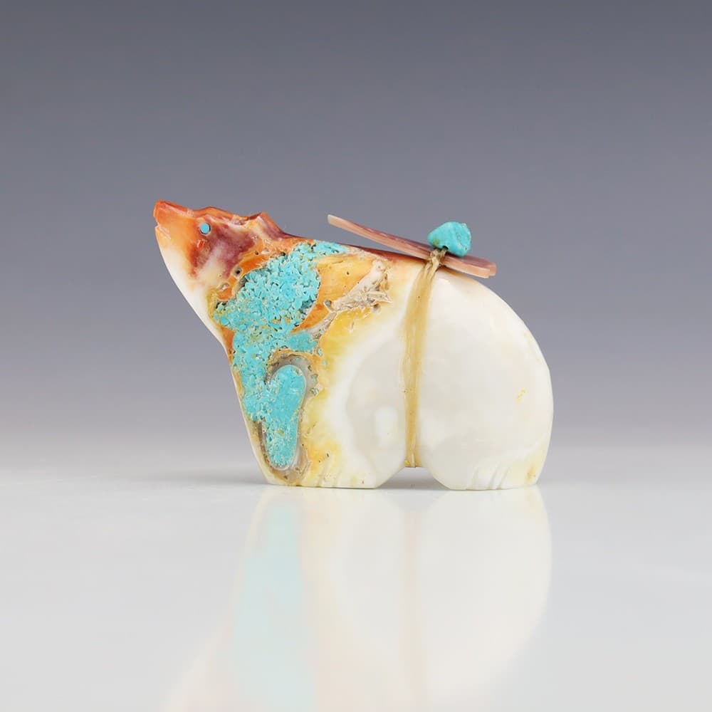 NATIVE AMERICAN ZUNI SPINY OYSTER BEAR FETISH BY LELAND BOONE & DAPHNE QUAM