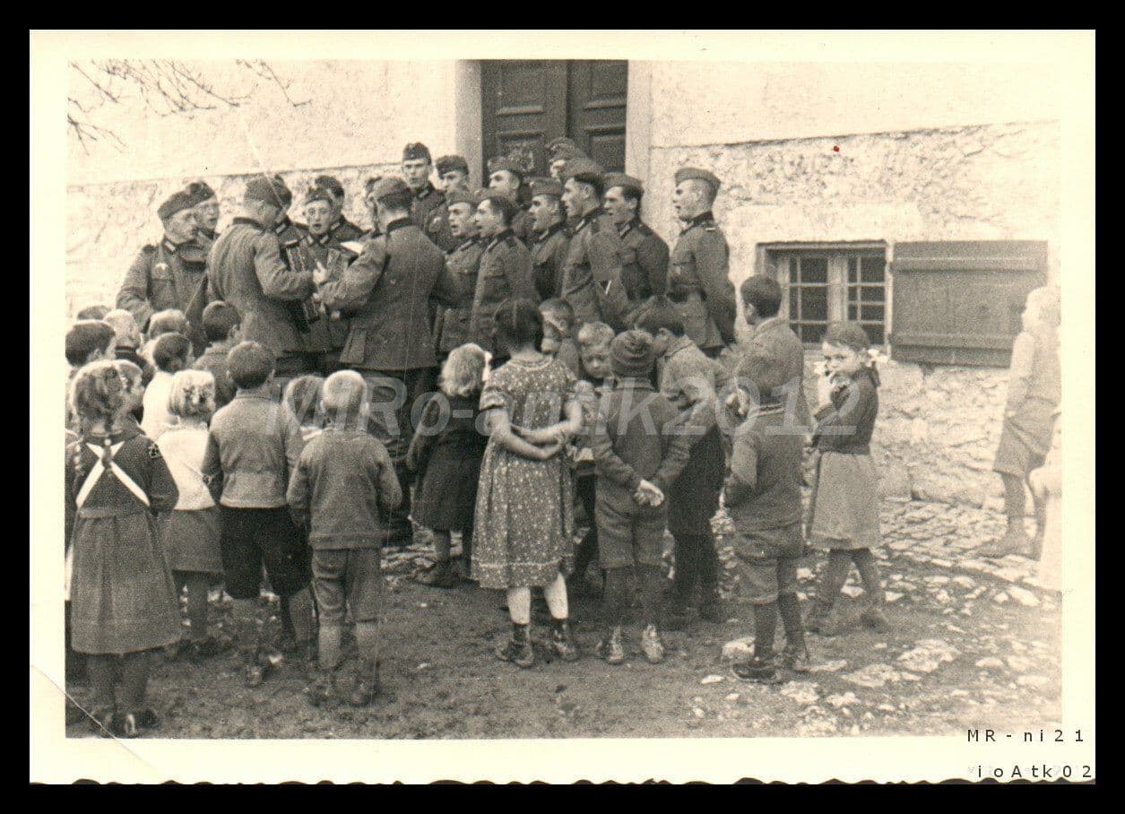 Photo, WW2, 93rd Inf.Div., soldiers singing to children in Saarland, 1940, 50...