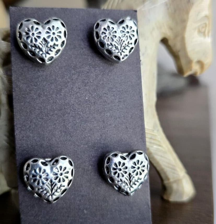 4 piece Silver Heart,Flower Magnet Pins, horse show pins, Western, Halter