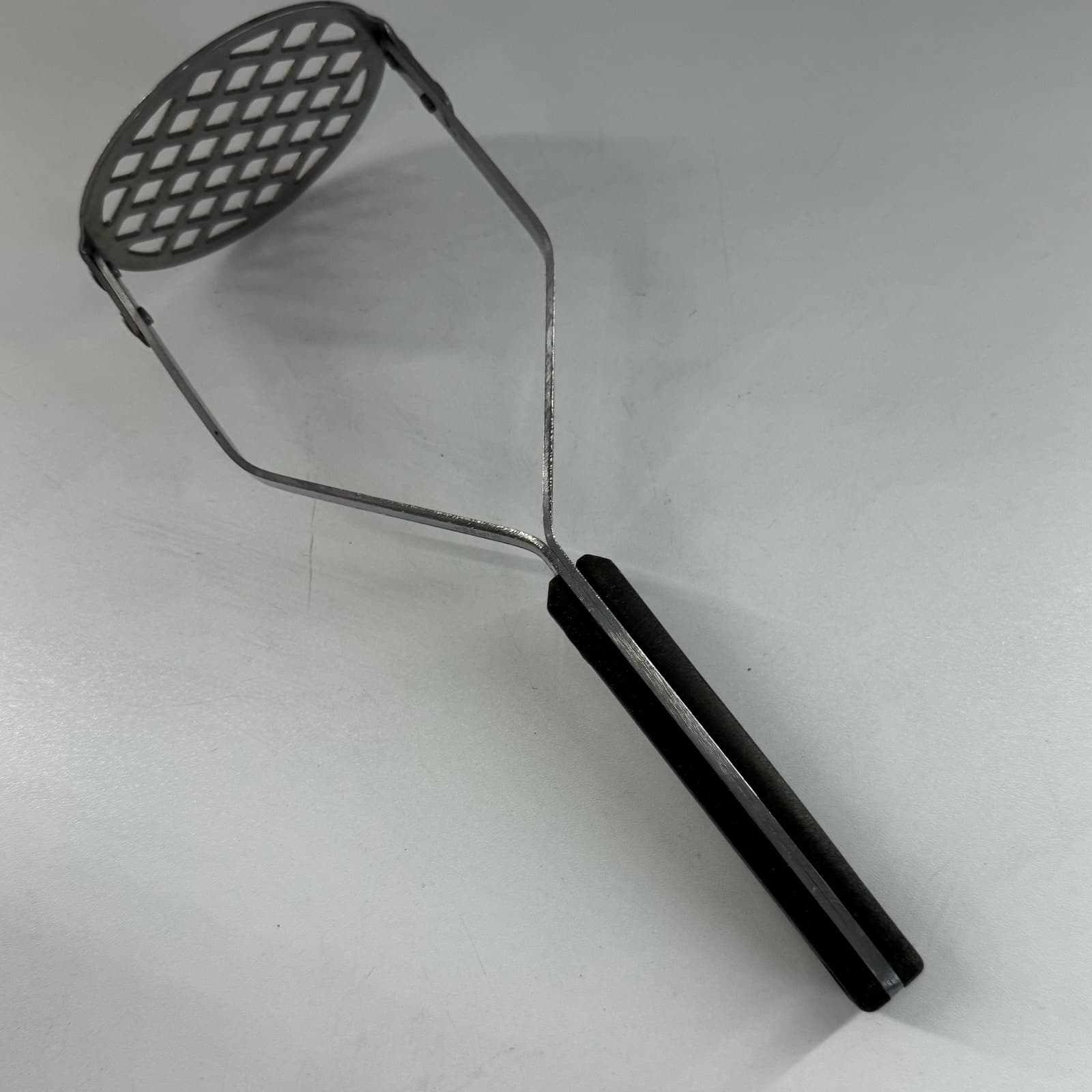 Vintage Ekco Potato Vegetable Food Masher Stainless Vanadium Composite Handle