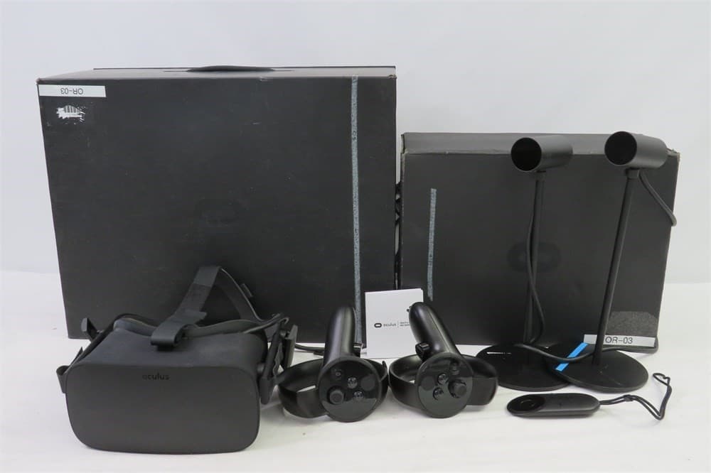Oculus Rift. Full set with accessories. 2 boxes. Everything you see in the pics.