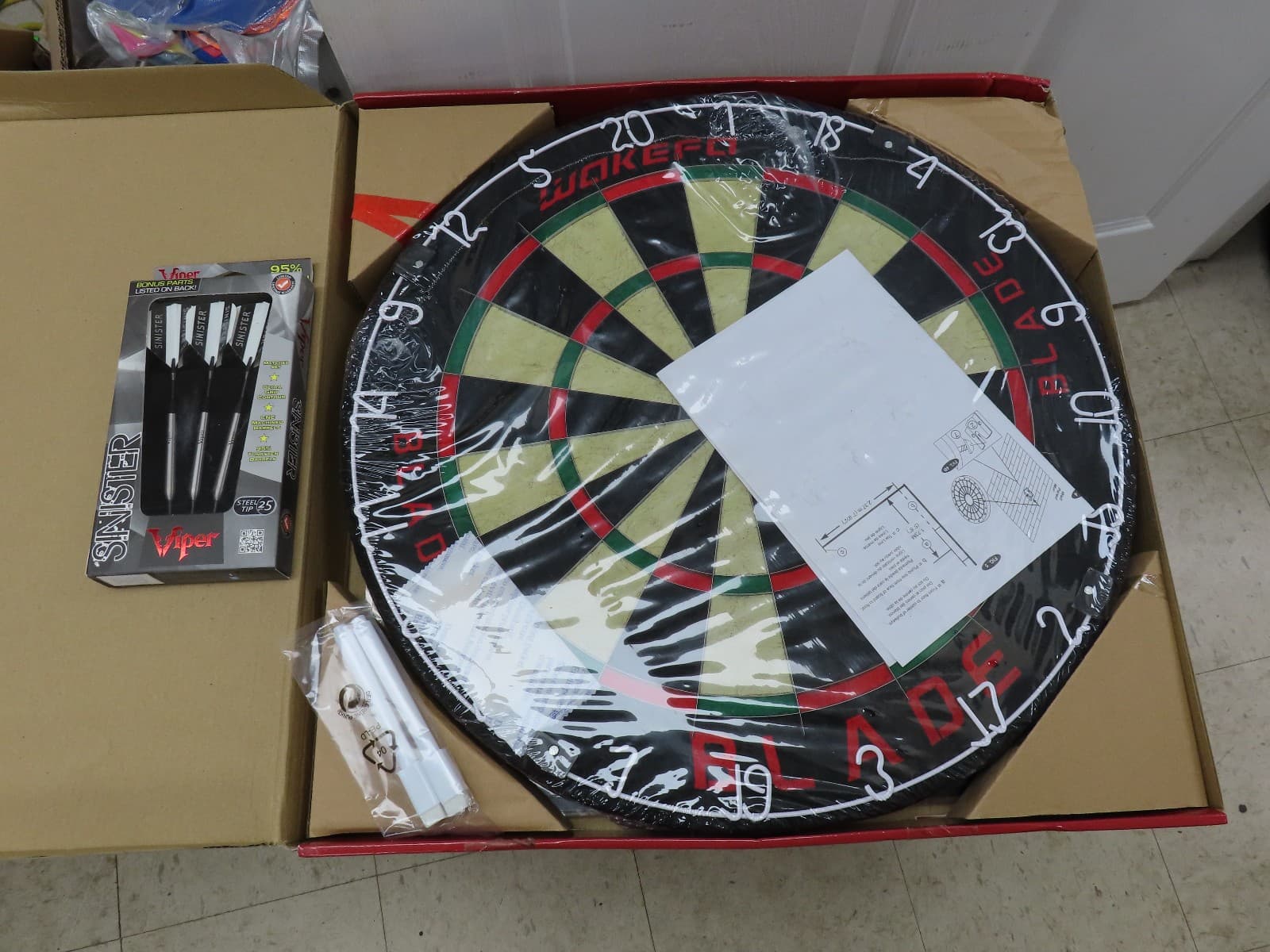 Tournament Sisal Dartboard w/ Number Ring & Viper Sinister Tungsten Darts Combo
