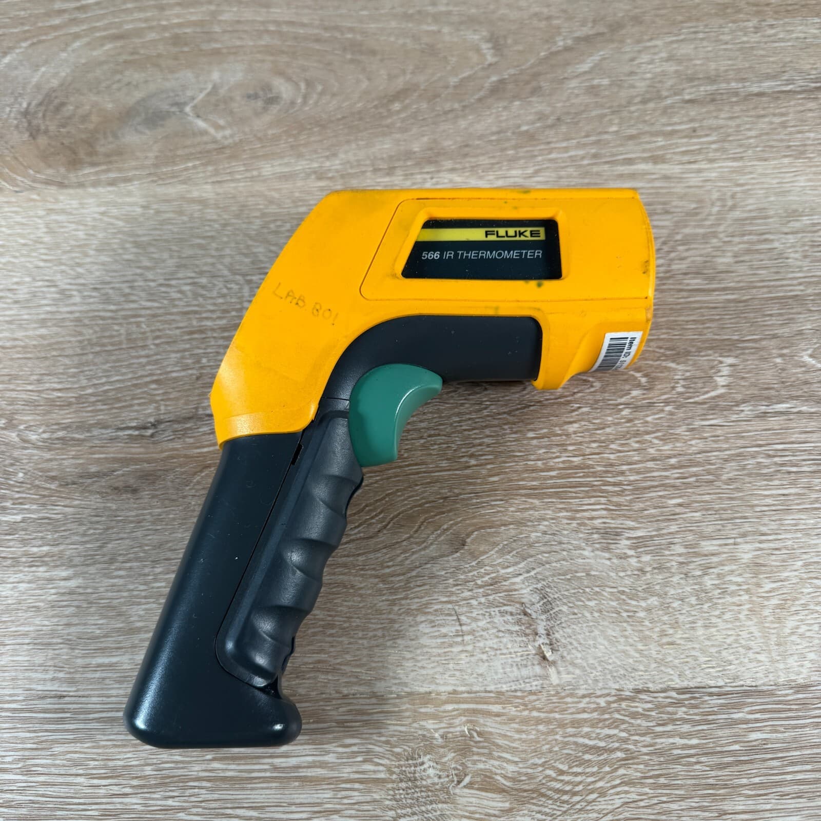 Fluke 566 IR Digital Display Infrared Thermometer Working - READ