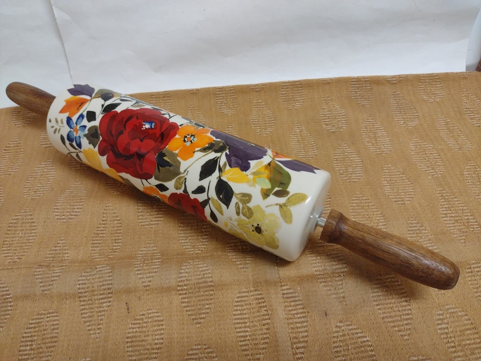 PioneerWoman Timeless Floral Ceramic 18"Rolling Pin Wood Handles Retired 2915DMT