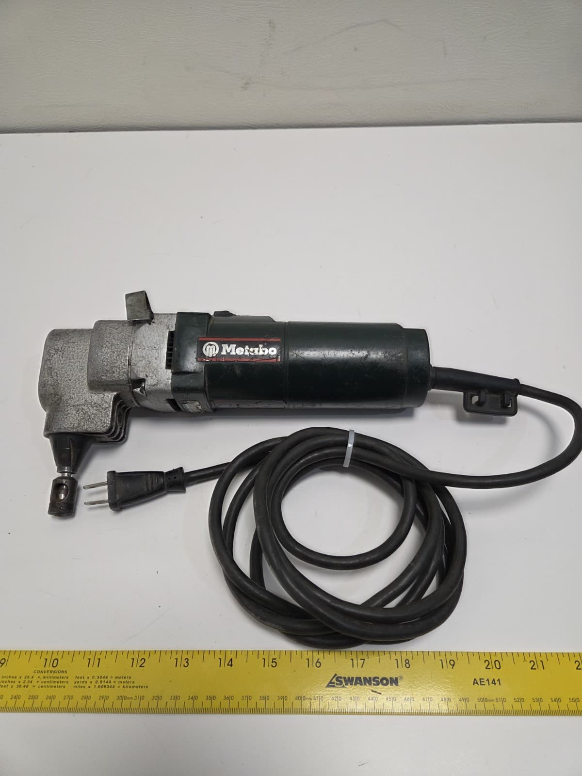 Metabo 120V 5.2A 14 Gauge Electric Nibbler NB-14