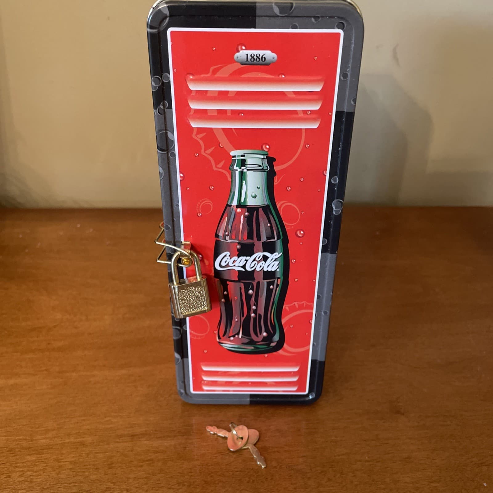 Vtg 2000 Coca-Cola Locker Style Tin Storage Box Collectible Lock & Key 8”x4”x3”