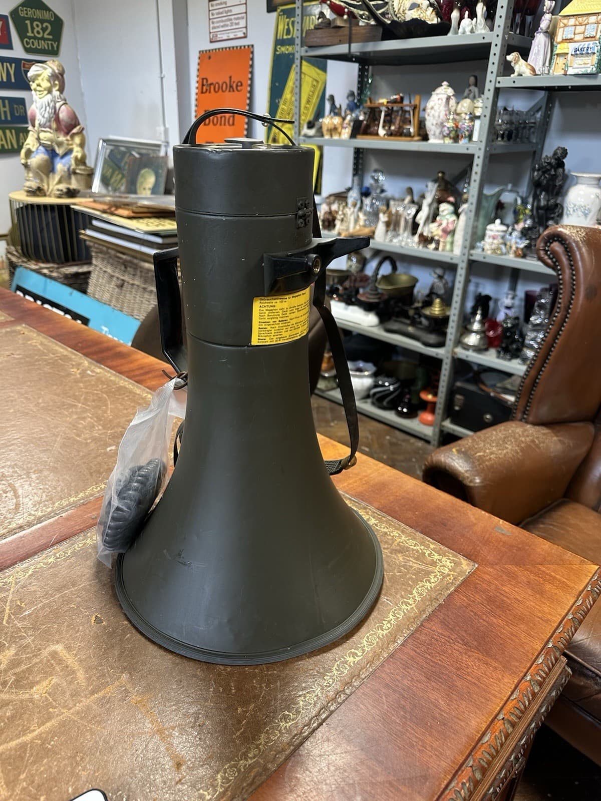 Vintage Helmut Singer Electronix High Power Megaphone 44x29cm