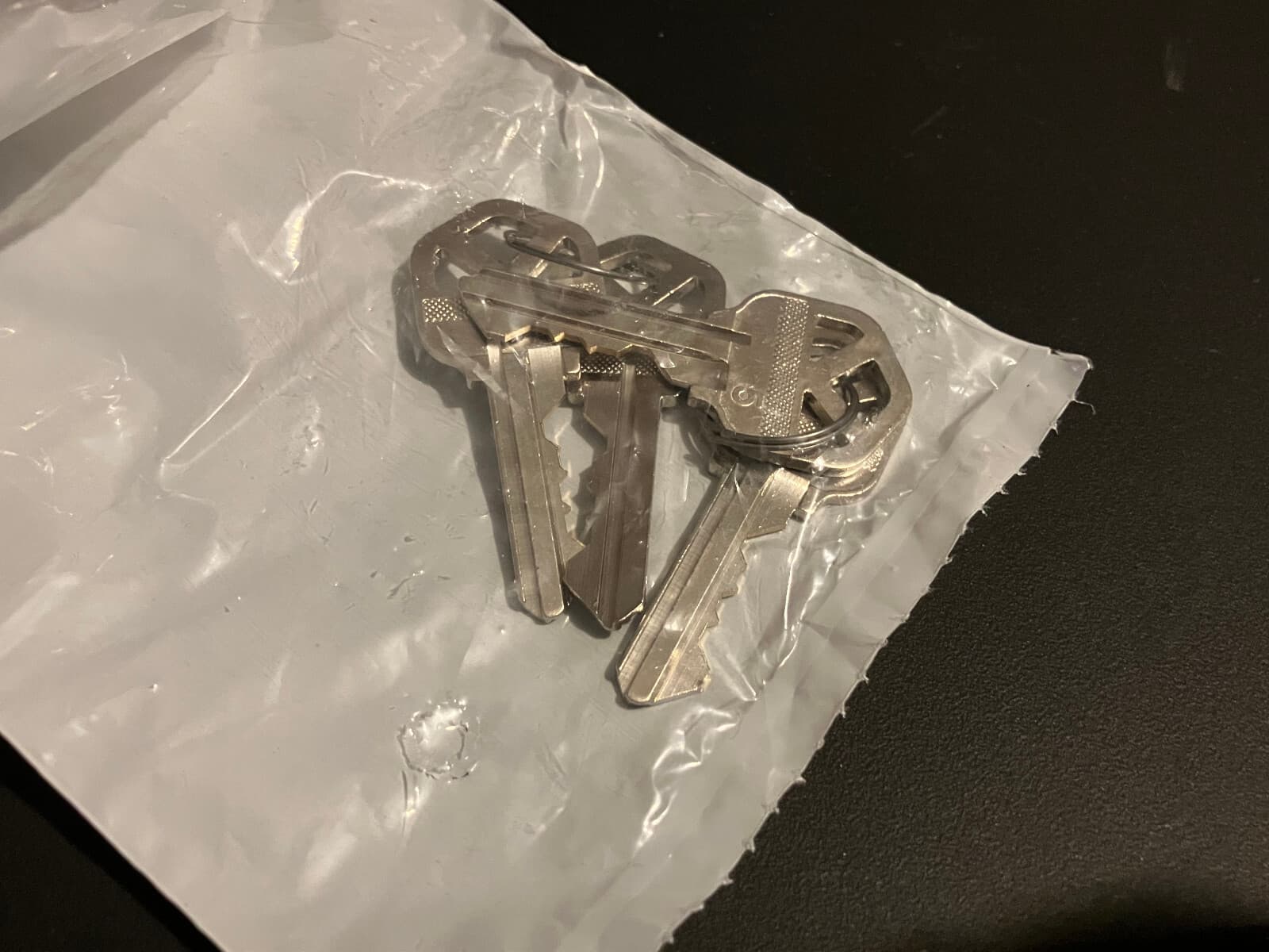 Kwikset 10119 4 CUT KEYS Random Cut Keys KEYED ALIKE DOOR LOCK