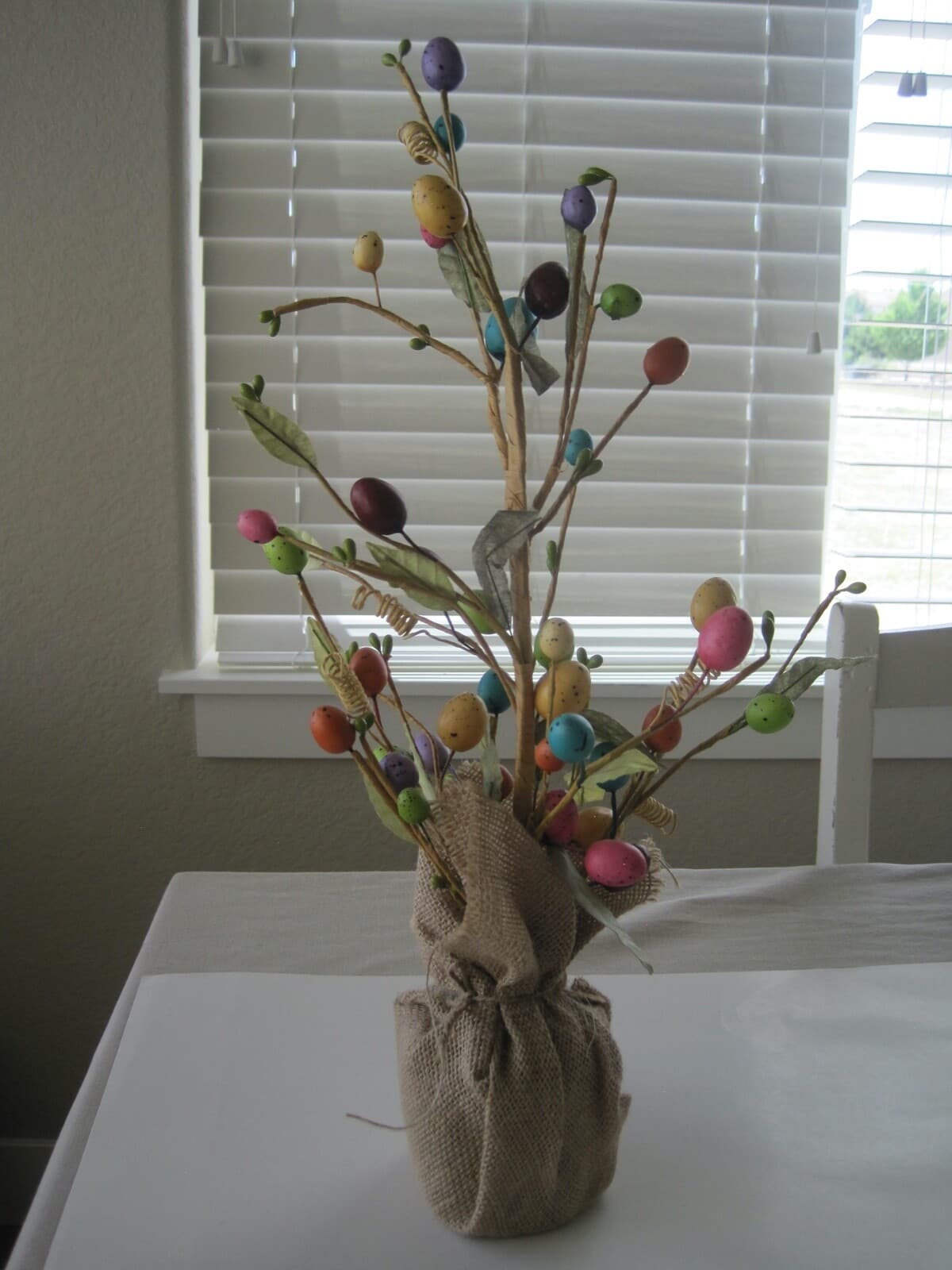 Easter Egg Tree W/ Burlap Base 18" GUC