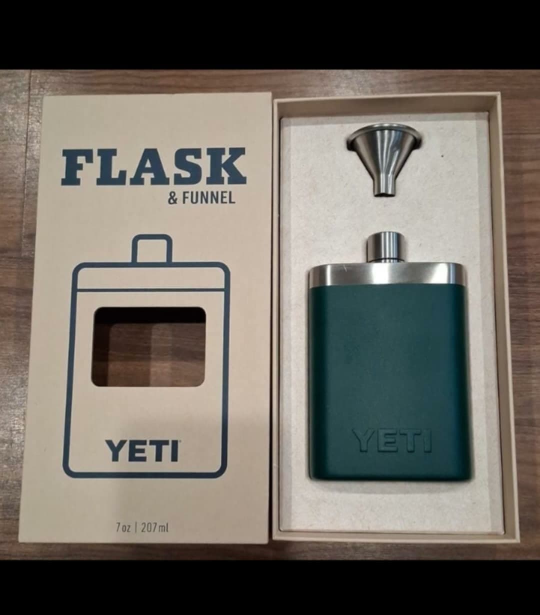 YETI FLASK W/ FUNNEL BRAND NEW IN BOX BLACK FORREST GREEN FAST SHIPPING!