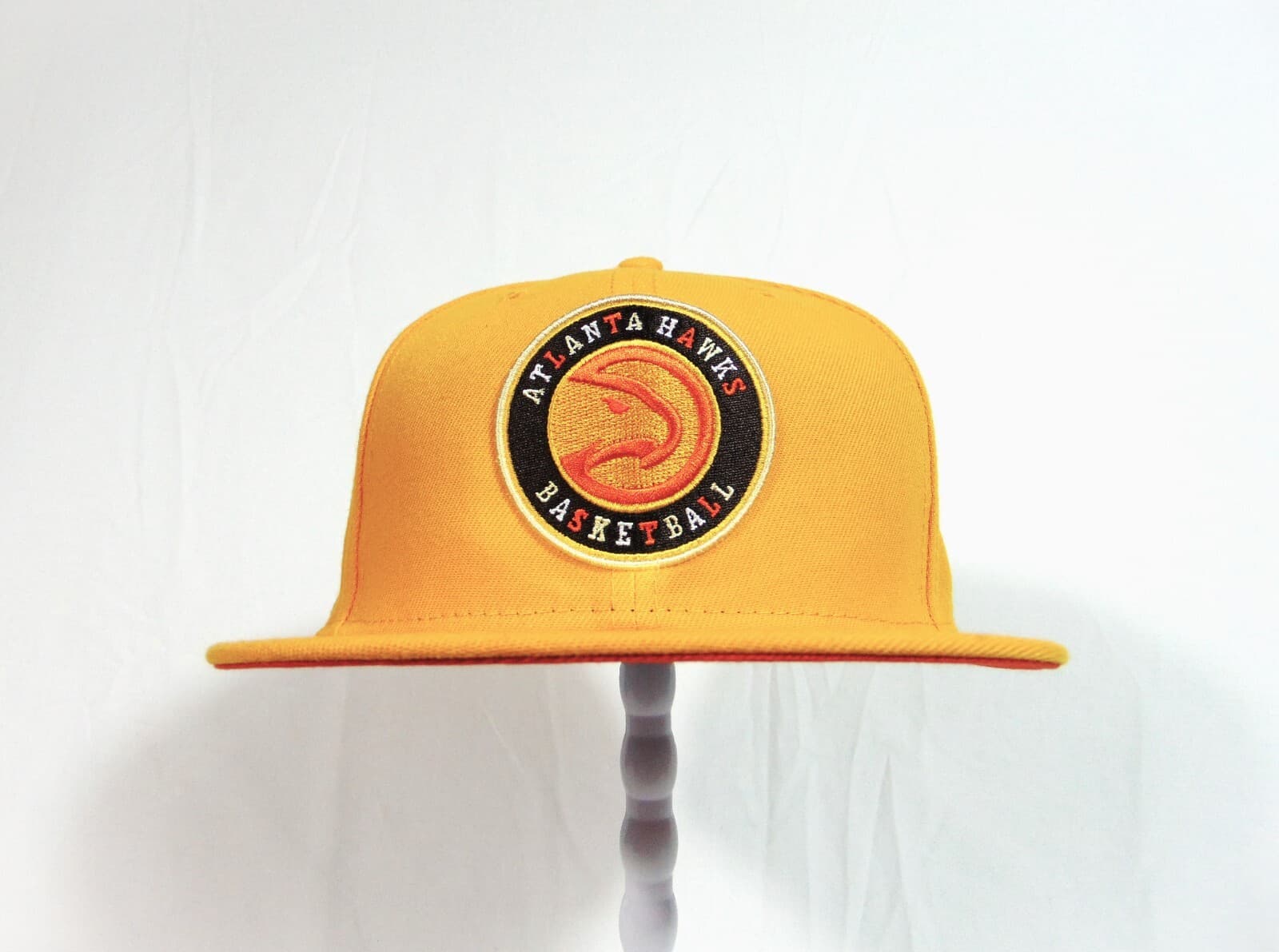 New Era NBA Atlanta Hawks 2021 Spooky Treat Candy Corn 59FIFTY Hat Sz 7 1/2 RARE