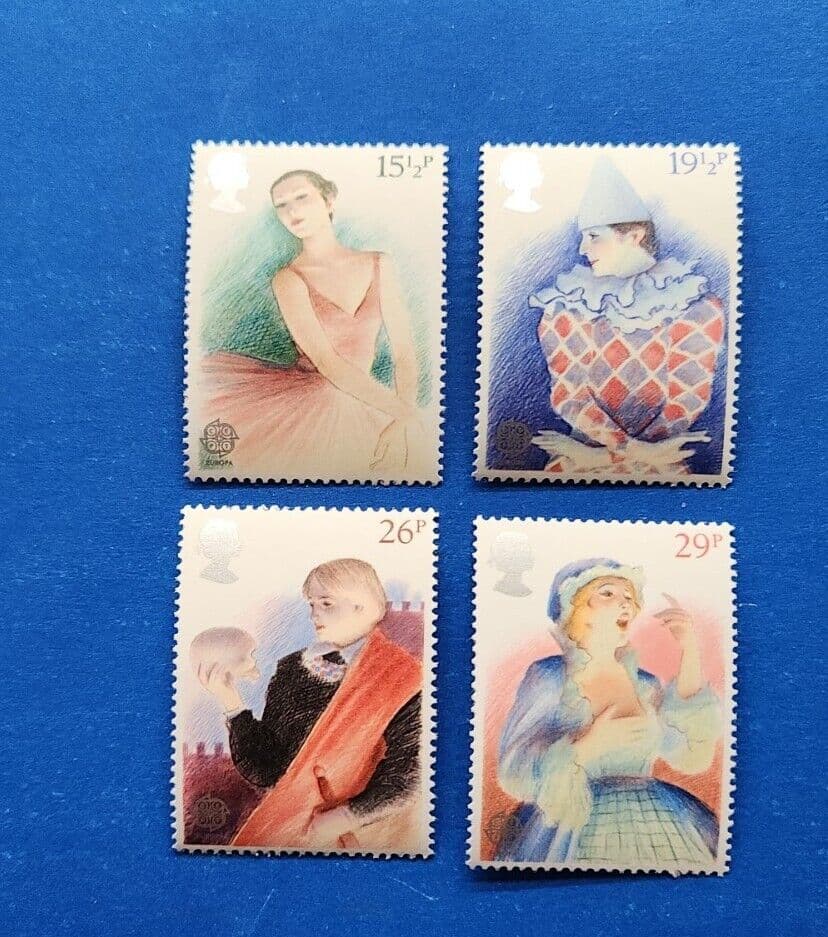 Great Britain Stamps, Scott 987-990 Complete Set MNH