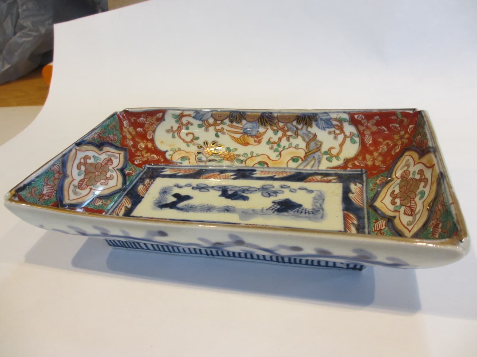 Antique QING OR REPUBLIC PERIOD Hand Painted Japanese Imari Footed Bowl