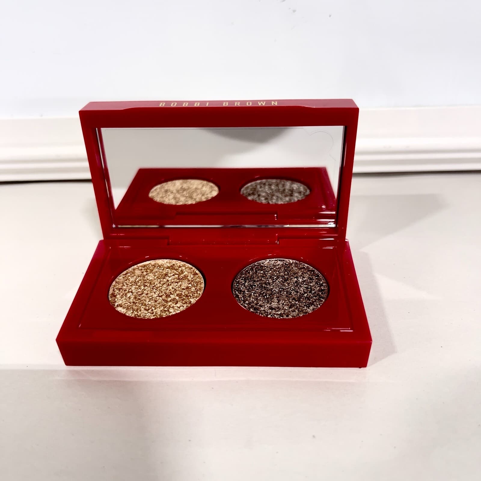 Bobbi Brown Gilded Gleam Eyeshadow DUO color Suede Sugar and Steel Quartz 0.9oz