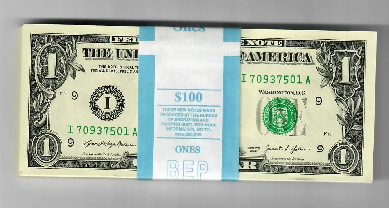 Consecutive Uncirculated $1 series 2021 half pack last 2 digit slightly raised