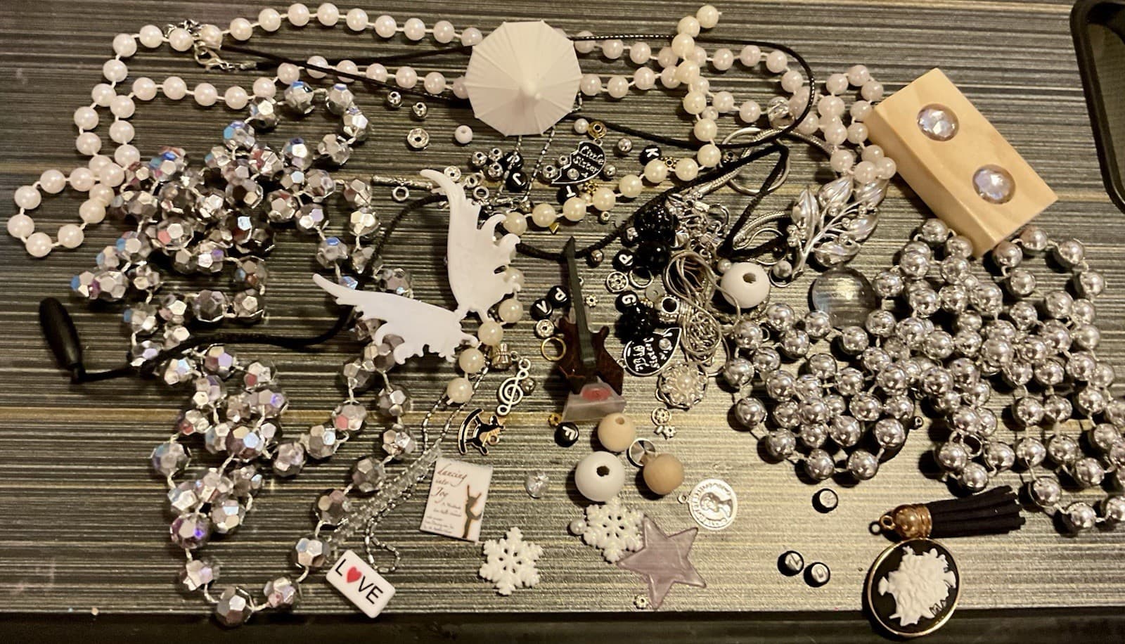 Junk Journal Mixed Craft Lot: Pearls, Cameo, Beads, Finding, Gothic/Vintage