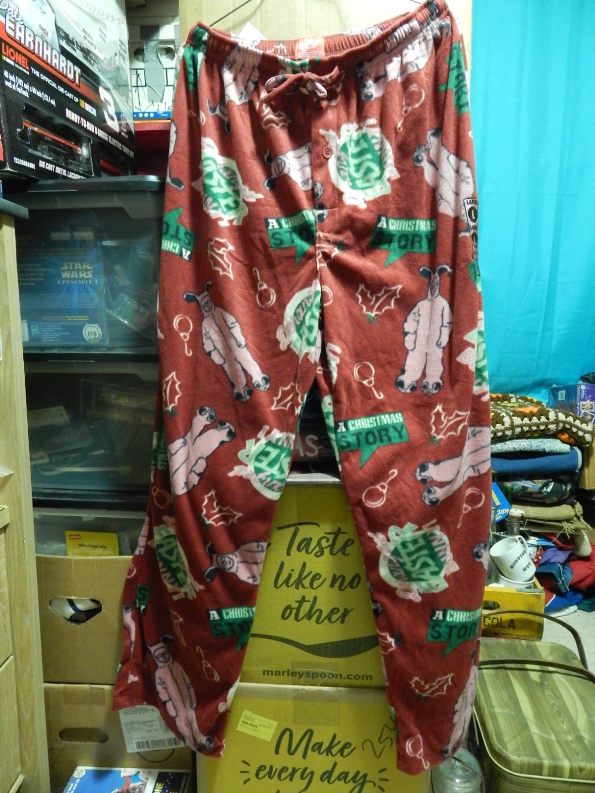 A Christmas Story (Adult Lg) Polyester Lounge Pants Ltd Xmas Movie Merch