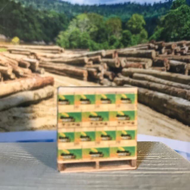 1/64 ROUNDUP Pallets use on FARM or DIORAMA