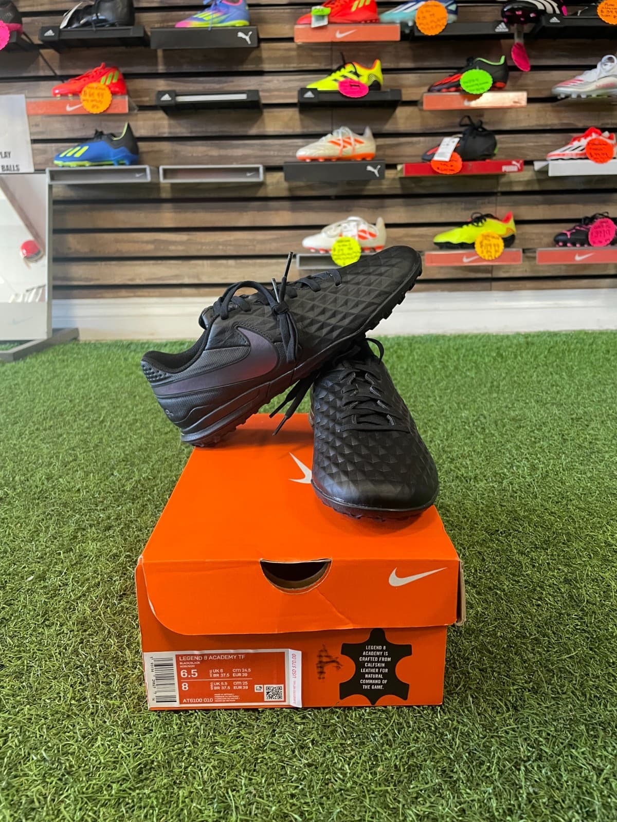 Nike Legend 8 Academy Turf Soccer Shoes US Size 6.5 - Black