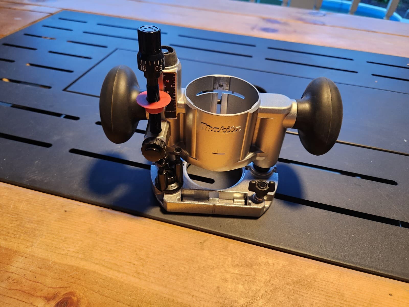 MAKITA ROUTER PLUNGE BASE ASSEMBLY – SUITS RTO700C, 3709 & DRT50Z TRIMMERS