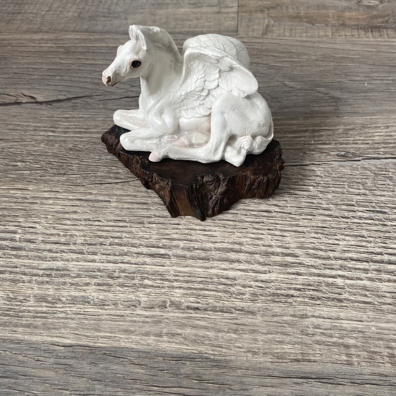 Windstone Editions Pegasus Horse Family Figurine 1991