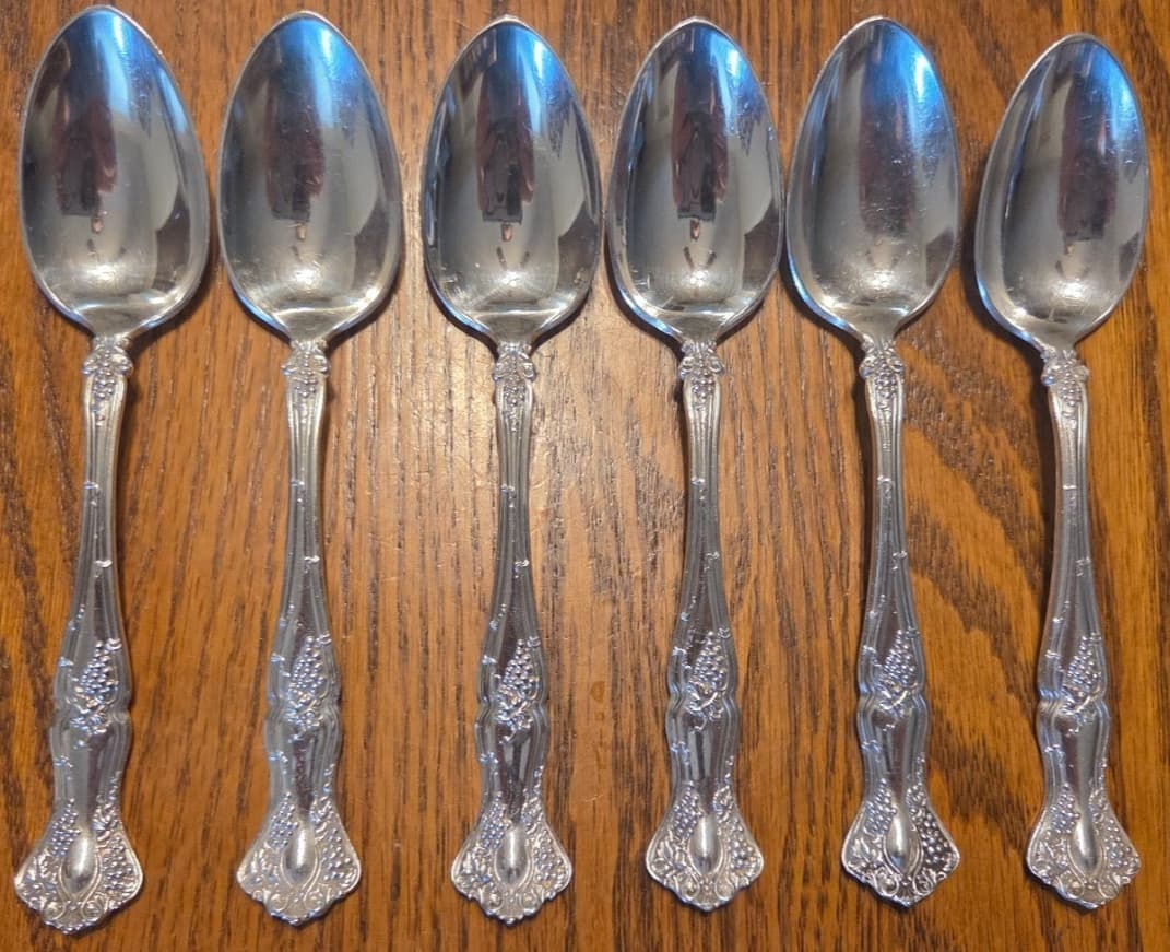 1847 ROGERS BROS VINTAGE GRAPE (1904) SET OF (6) SILVERPLATE TEASPOON 6" NO MONO
