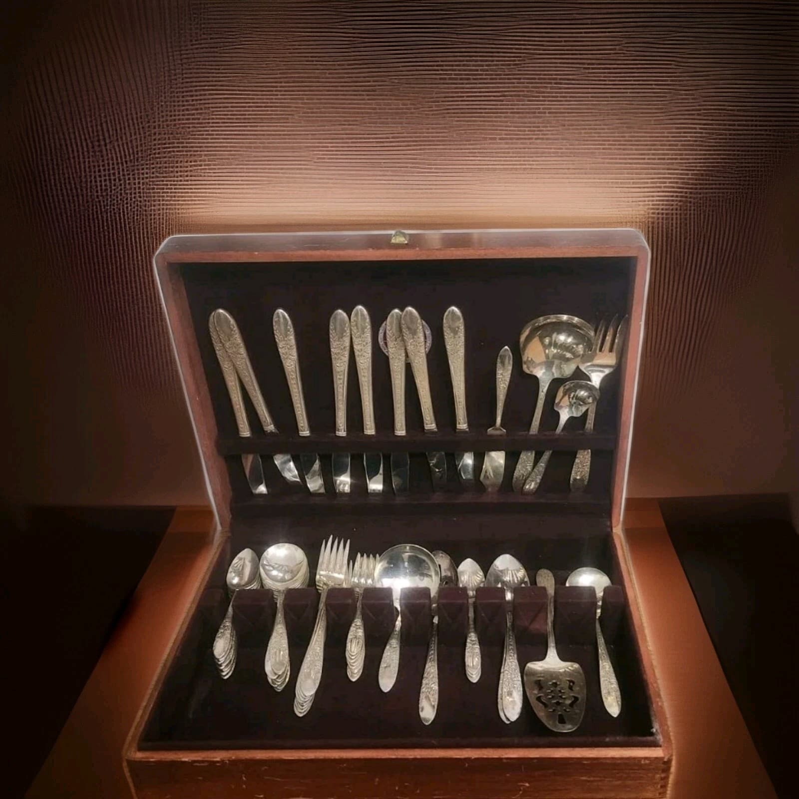 Vintage National Silver Co A1 Rose Leaf Cutlery Flatware 53 Pieces Spoon Fork