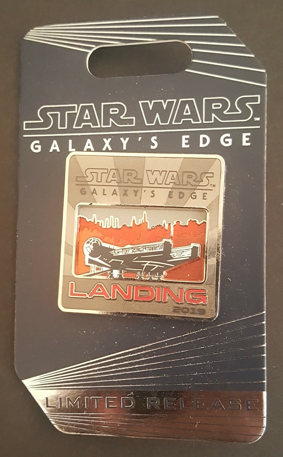 STAR WARS MILLENIUM FALCON GALAXY'S EDGE LANDING LIMITED RELEASE 2019 PIN