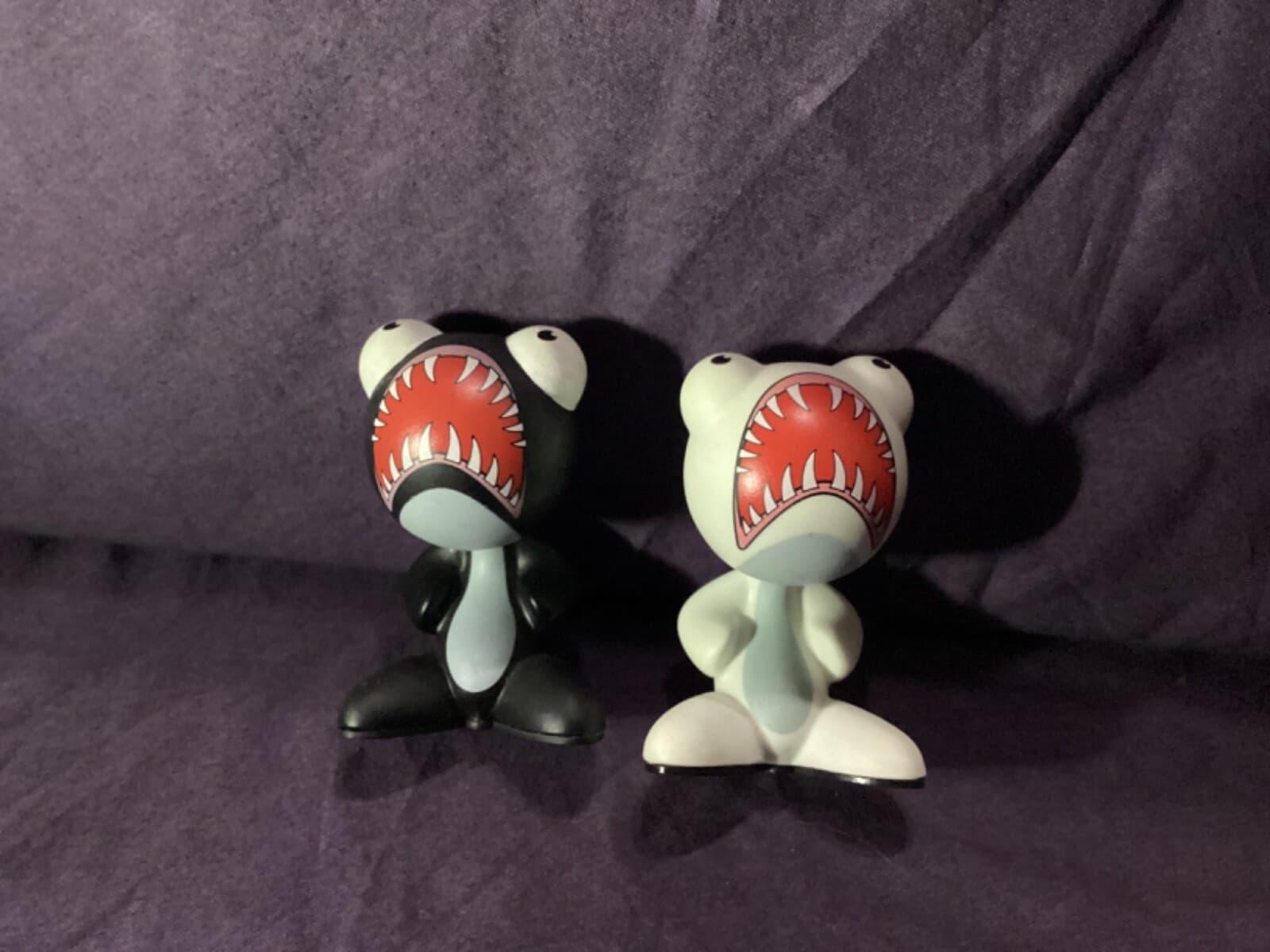 UB Funkeys nibble- White, Black LOT 2 figures - PC game character- Very Rare