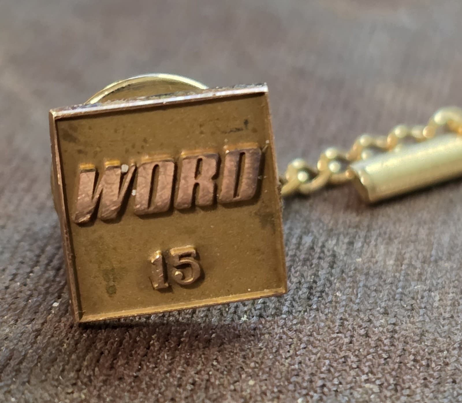 Vintage "WORD" 10k Gold 15 Yr Service Pin 1.5 Grams