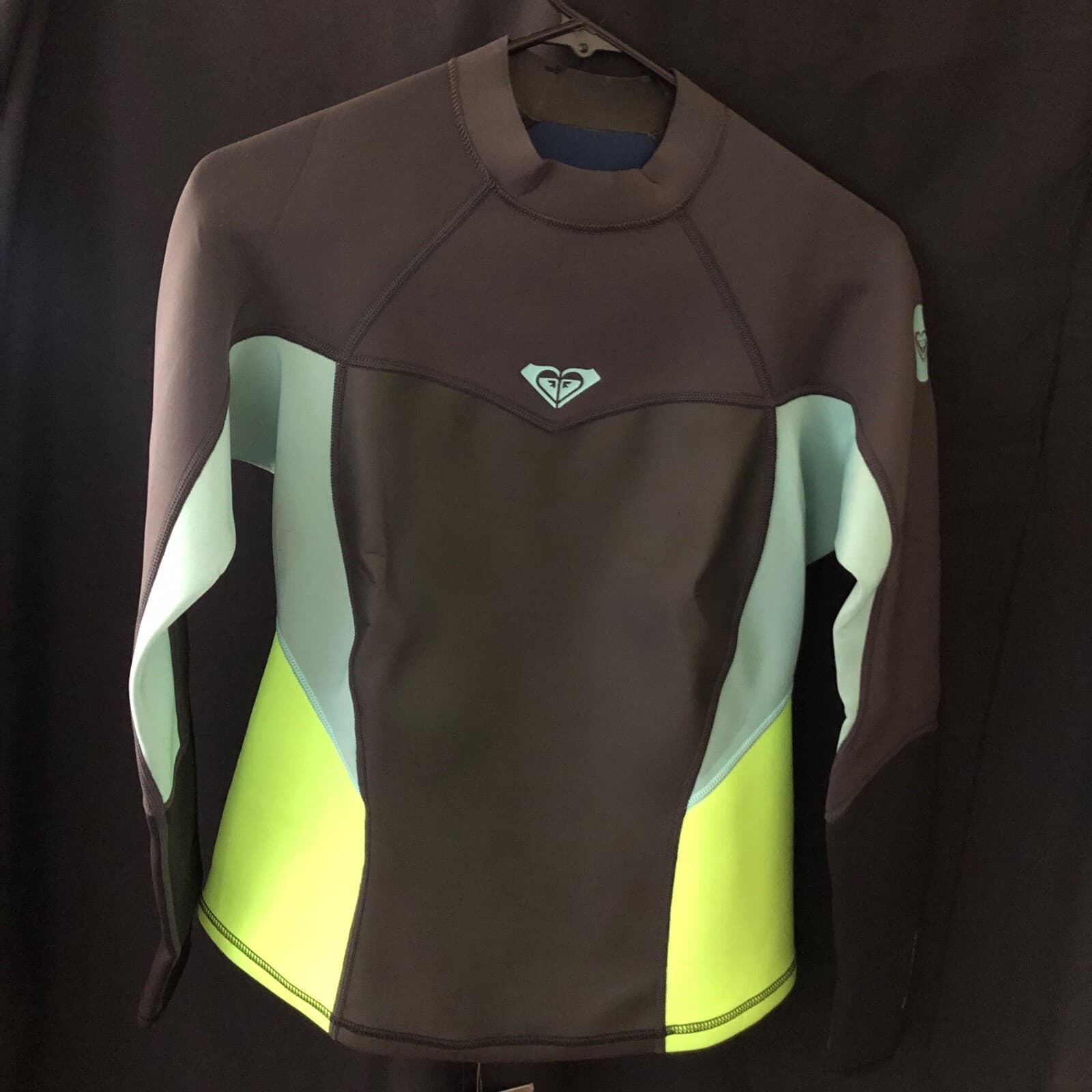 NEW Women’s Roxy Syncro Wetsuit Jacket 1.5mm Juniors Size 16 Measurements Incl