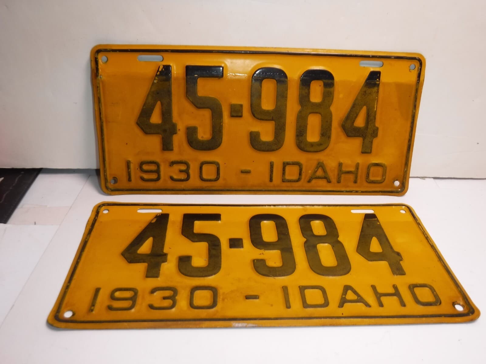1930 IDAHO PAIR license plates - ORIGINAL 1930 45-984 (set)