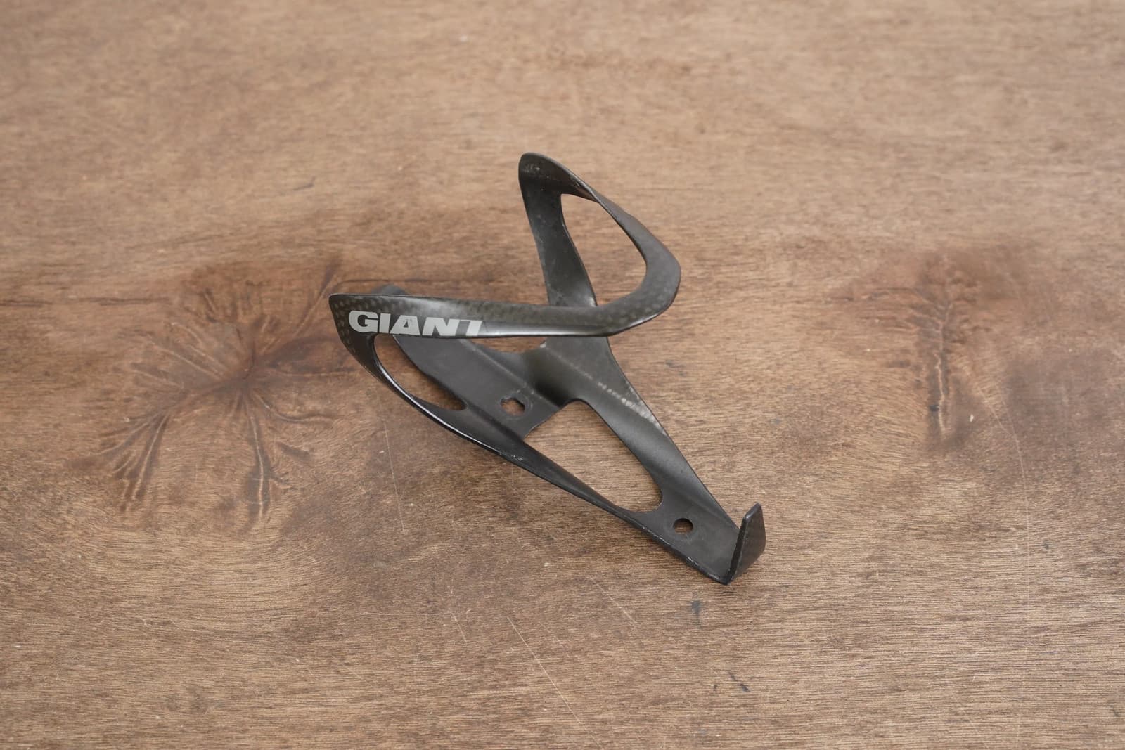 (1) Giant Carbon Water Bottle Cage 24g