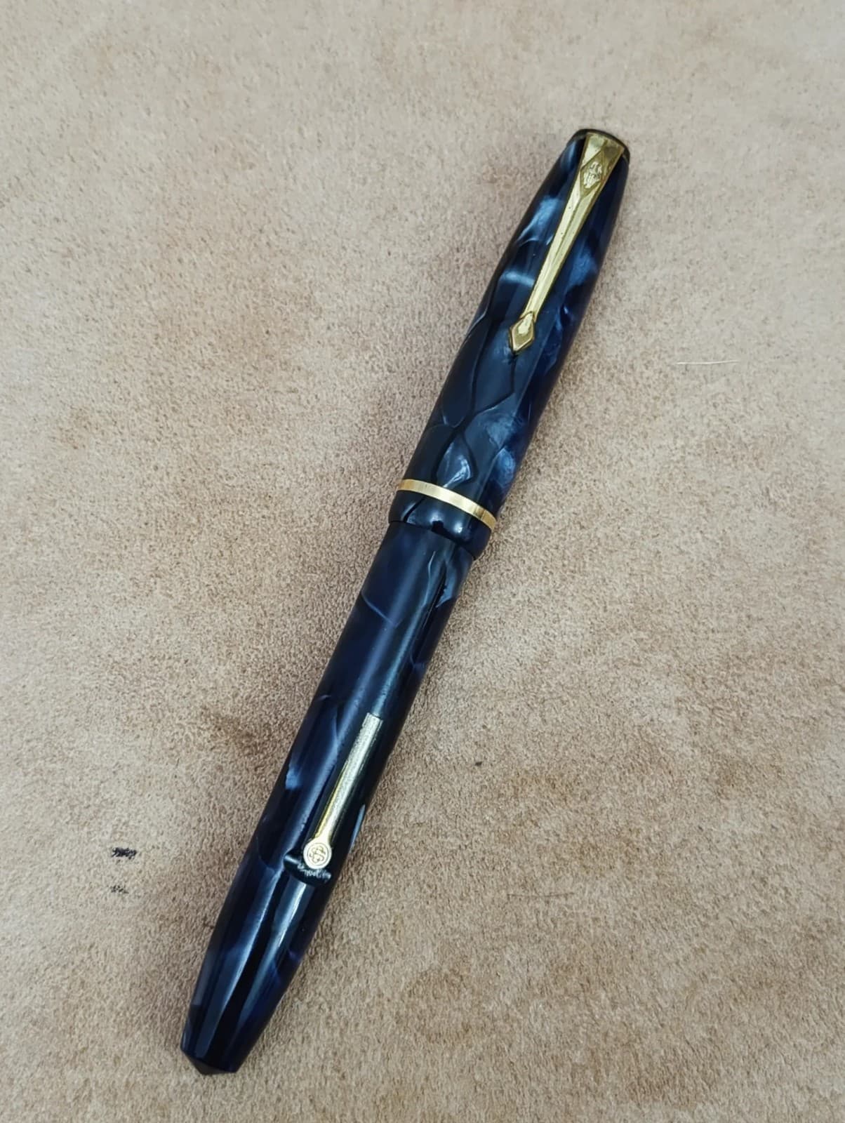 Vintage Conway Stewart No 15 14 CT Gold Nib Fountain Pen