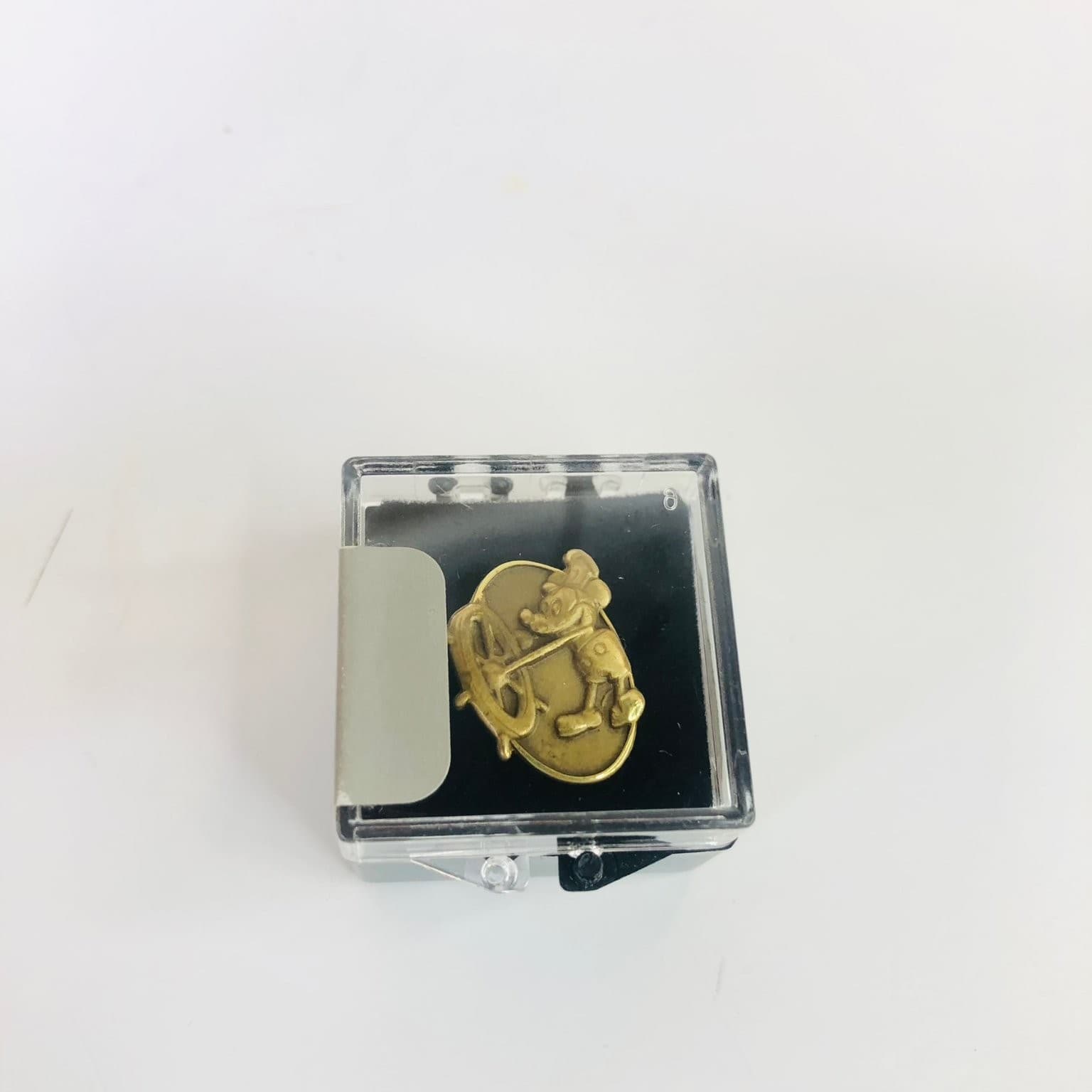 Disney Cast Member 1 Year Service Steamboat Willie Disneyana Pin New Sealed Rare