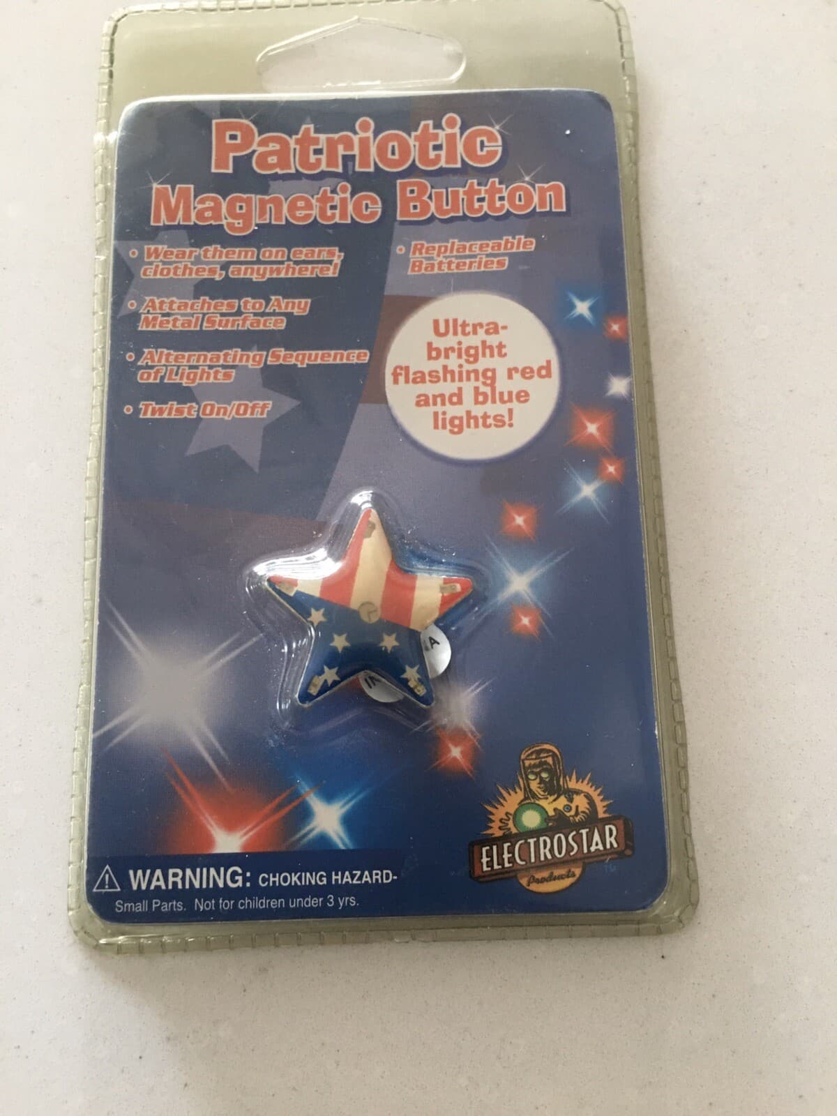 Patriotic Magnetic Button, Ultra Bright Flashing Light