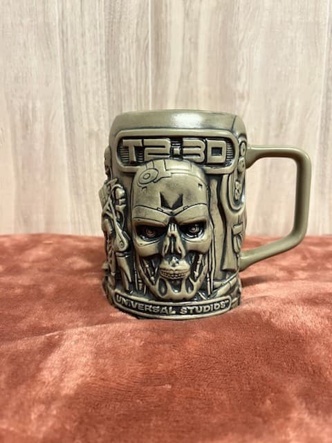 2006 Universal Studios Terminator T2-3D Endoskeleton 3-Dimensional Souvenir Mug