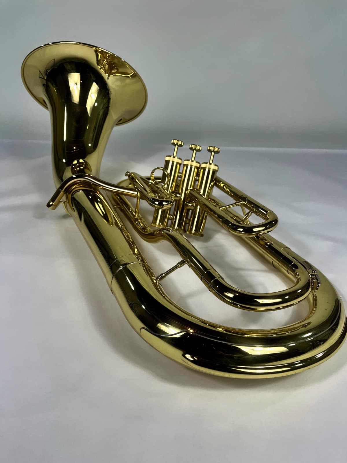 Yamaha YEP-211 Bell Front Three Valve Euphonium MINT CONDITION