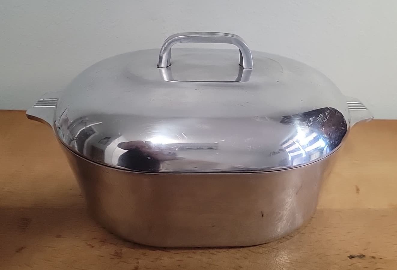 VTG Magnalite 4265 8 Qt Roaster Dutch Oven Trivet & Lid
