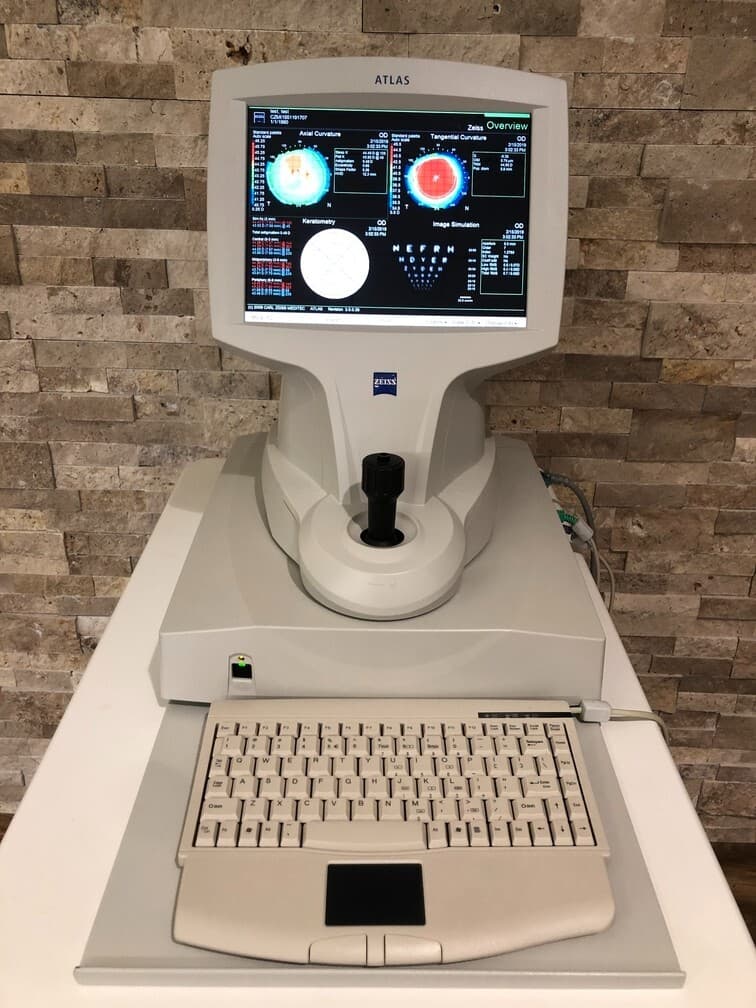 Carl Zeiss Atlas 9000 Topographer with Keyboard and Windows 10