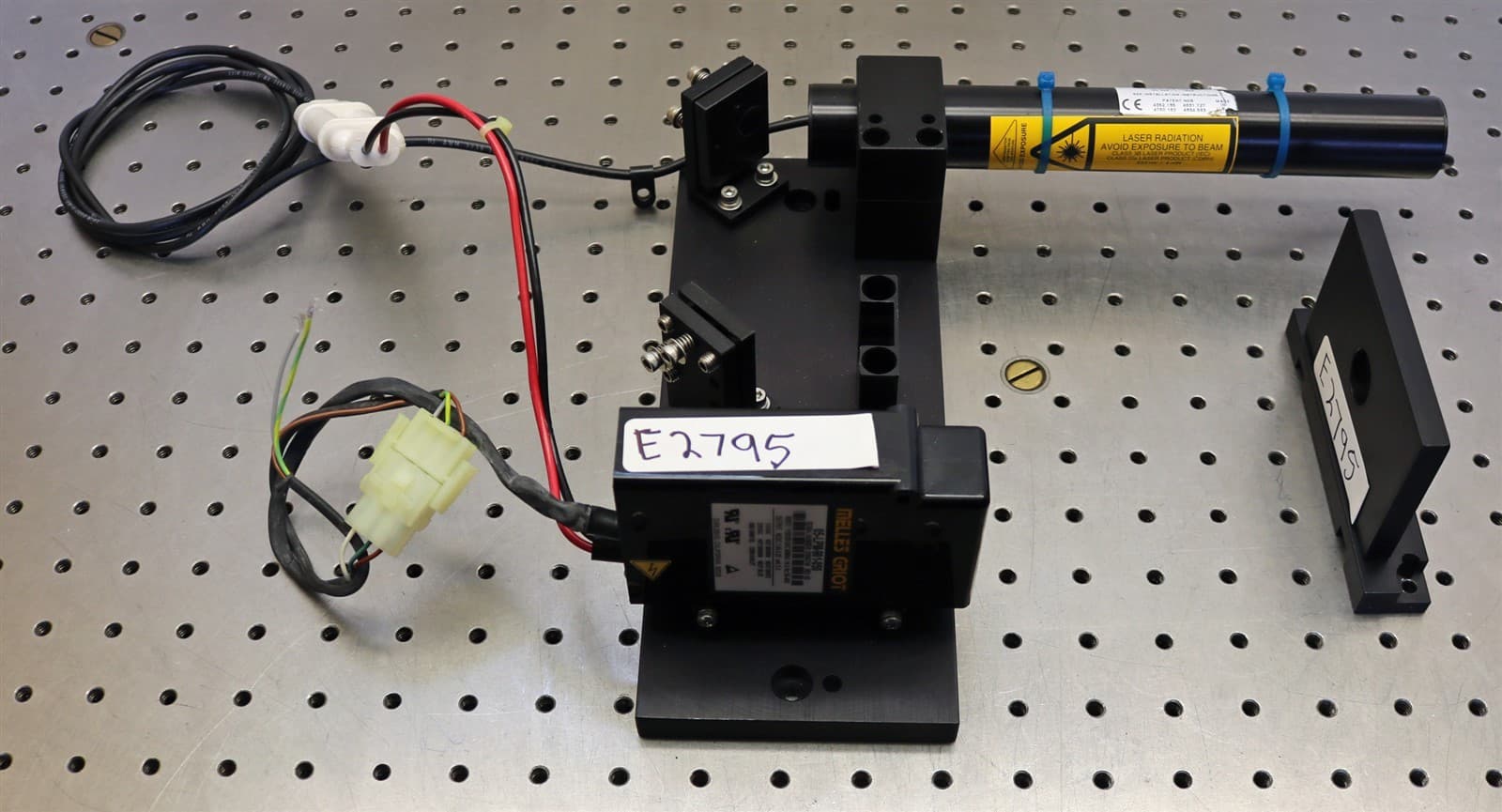 Working Uniphase 1103 Helium Neon Laser W/ mirrors, Pinhole Aperature - -E2795