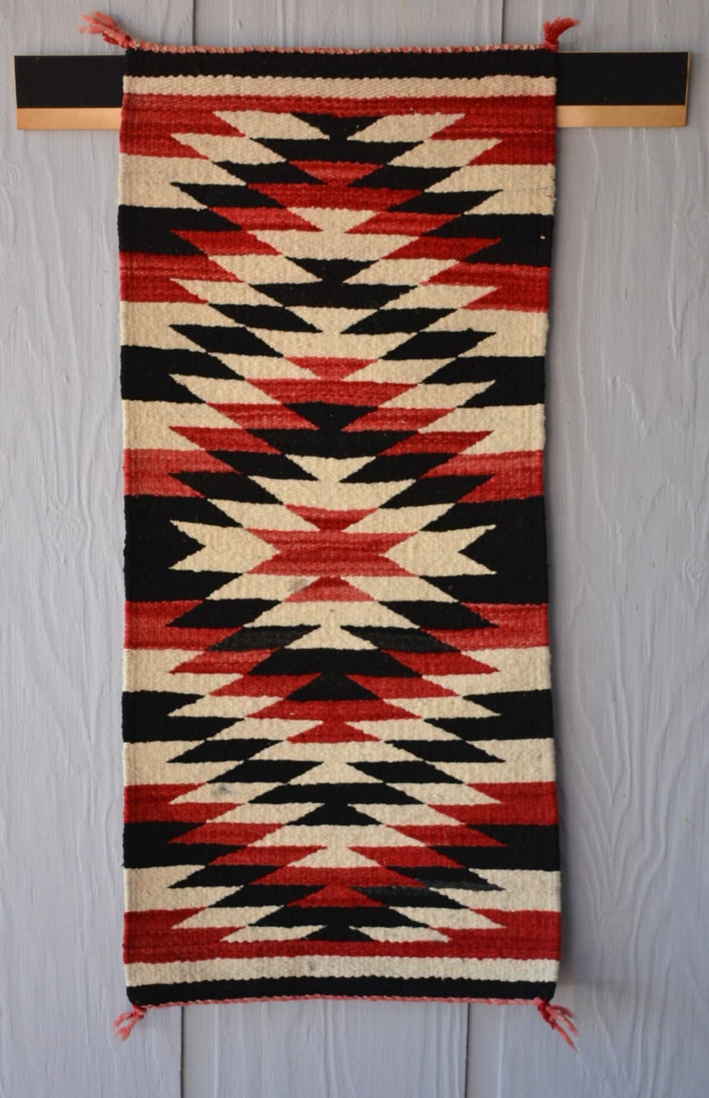 Old Navajo Rug - Red Diamond Ganado Eye Dazzler - 38" x 17.5"