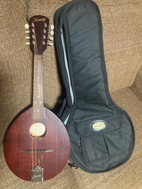 Kentucky Mandolin Model KM-120 With Superior Brand Carrying Case.